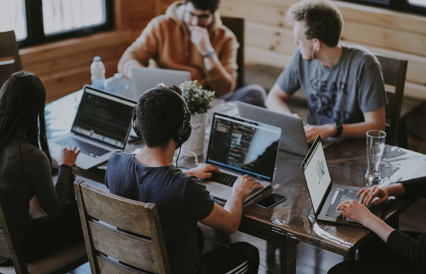 Staff Augmentation vs Project Delivery in 2025: How to Choose
