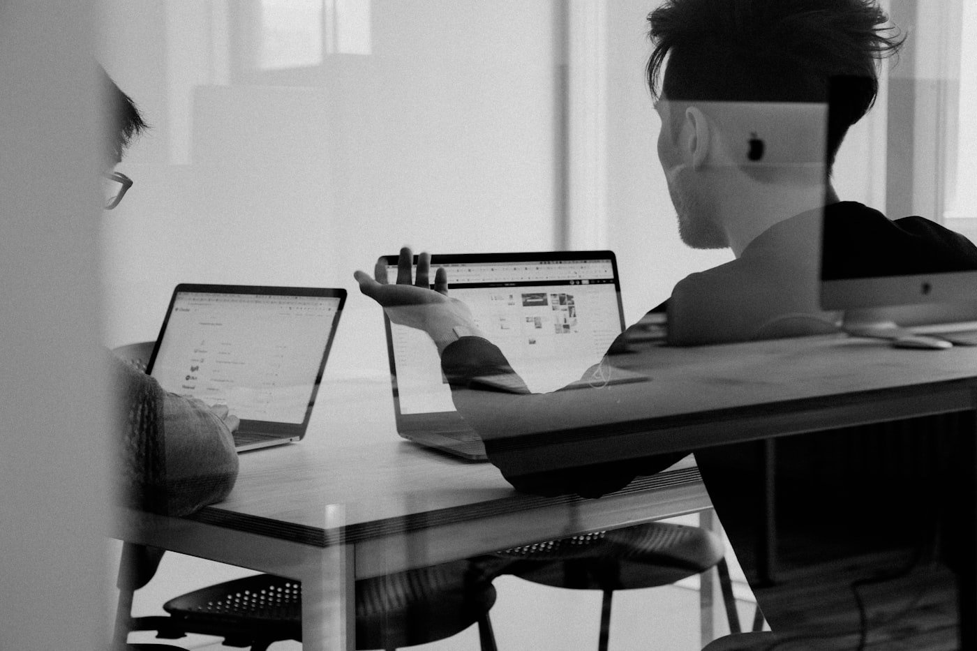 Marketing and CRM team collaborating on HubSpot workflows